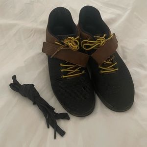 NOBULL Weightlifting Lifters - size 8